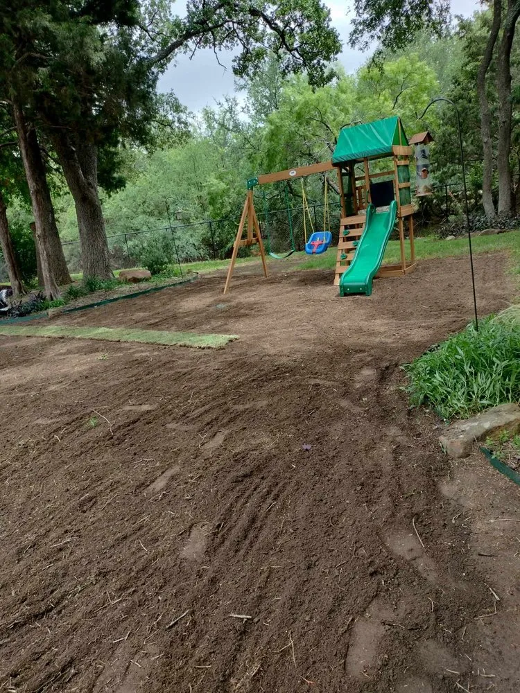 Expert yard maintenance for year-round maintenance across Fort Worth, TX - Mendez Landscapes