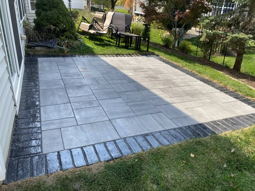 Trusted garden landscaping experts serving Woodstock, IL - Mendez Landscaping & Brick Pavers