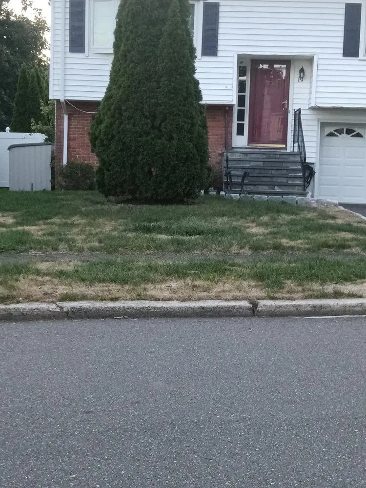 Reliable garden landscaping in Norwalk, CT by Mendez Lawn Care and Tick Control