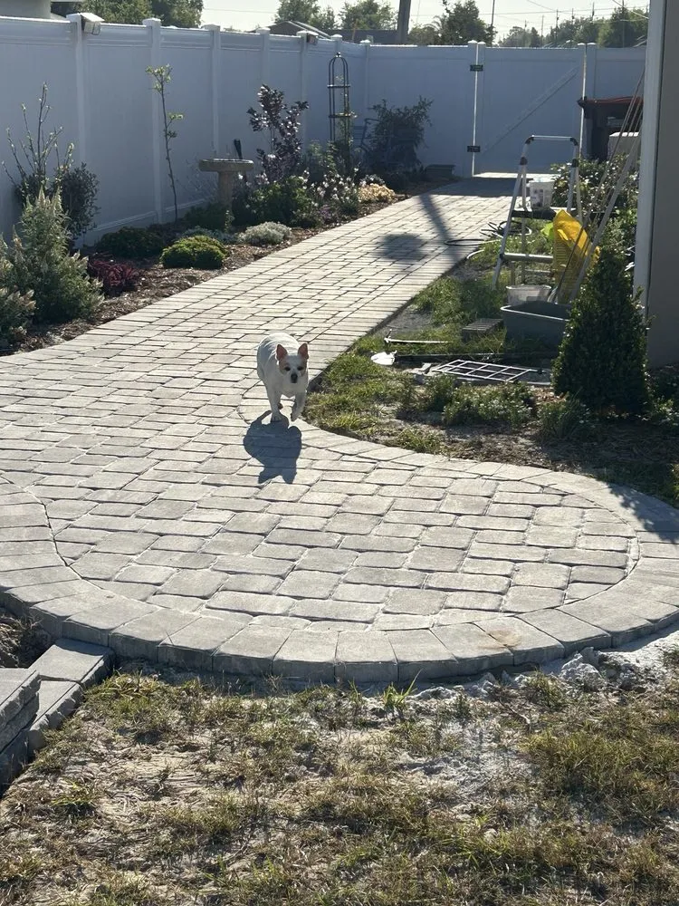 Reliable outdoor landscaping near you in Summerfield, FL by Mendez Quality Pavers & Landscaping