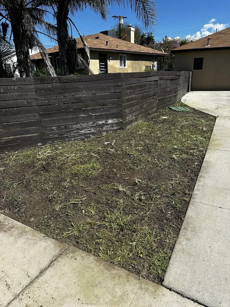 Custom landscaping services in Santa Clarita, CA by Mendez Tree Services