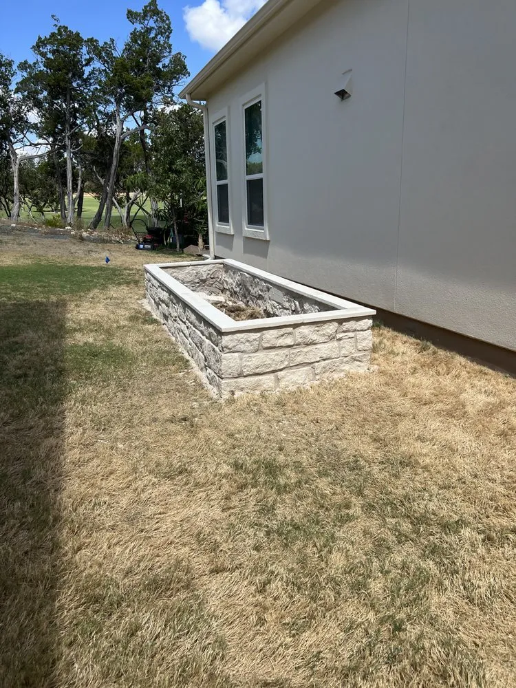 Local yard cleanup service in Austin, TX by Mendoza Construction & Design