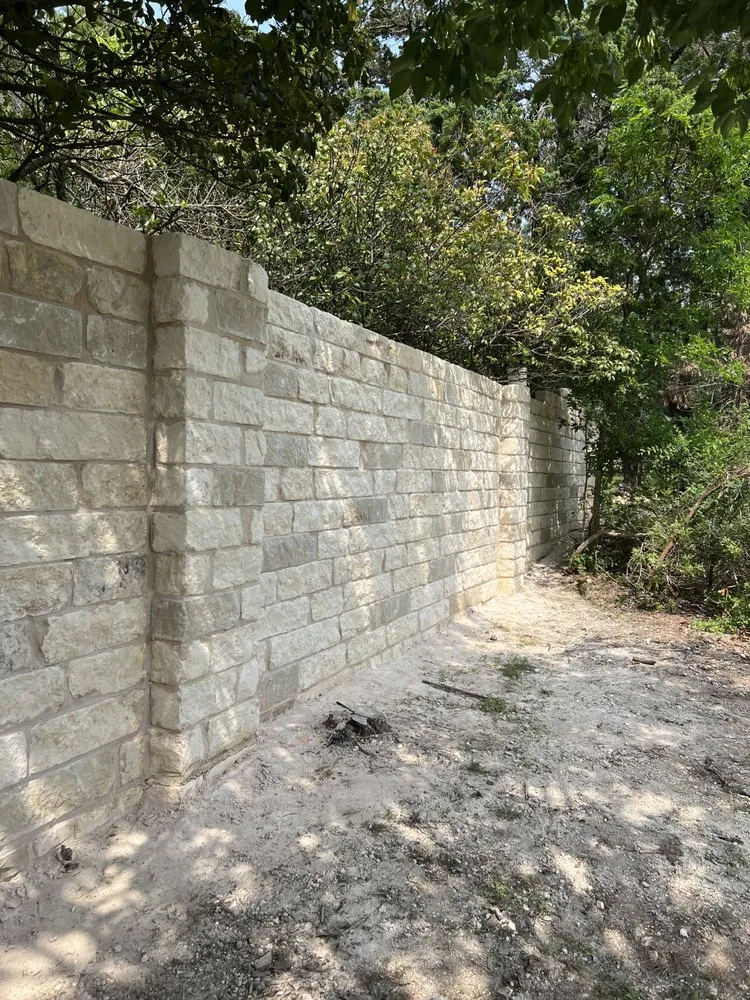 Reliable garden landscaping in Austin, TX by Mendoza Construction & Design