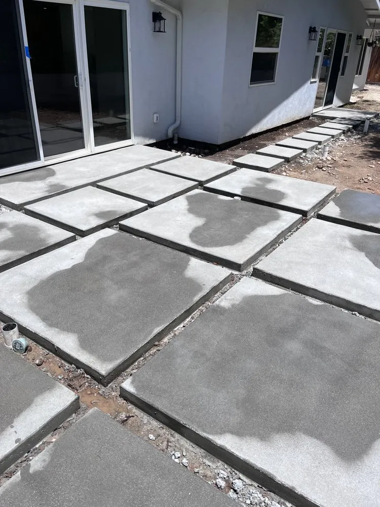 Custom lawn mowing service near you in San Diego, CA by Mendoza Developing Group