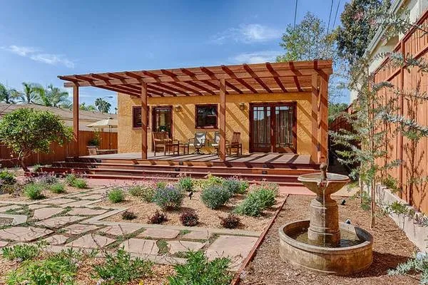 Top-rated residential landscaping in Los Angeles, CA by Mendoza Gardening & Landscaping