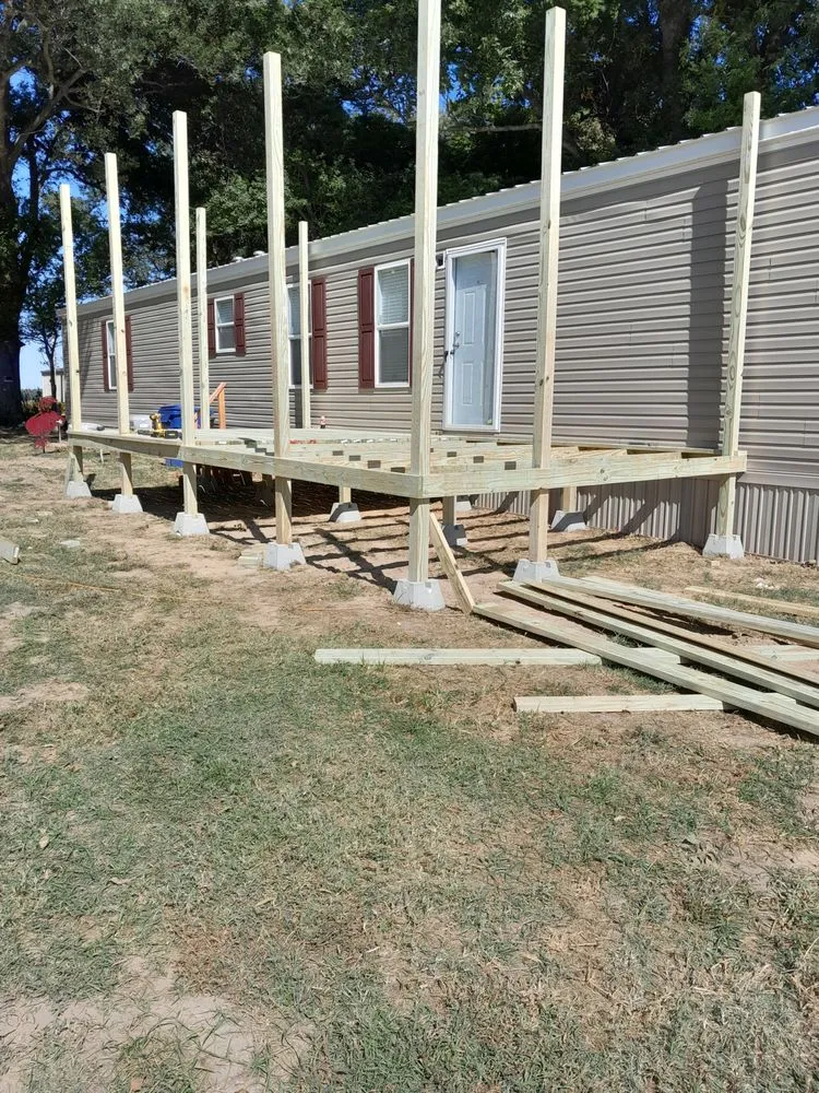 Local outdoor landscaping in England, AR - Mendoza Landscaping and Lawn Care