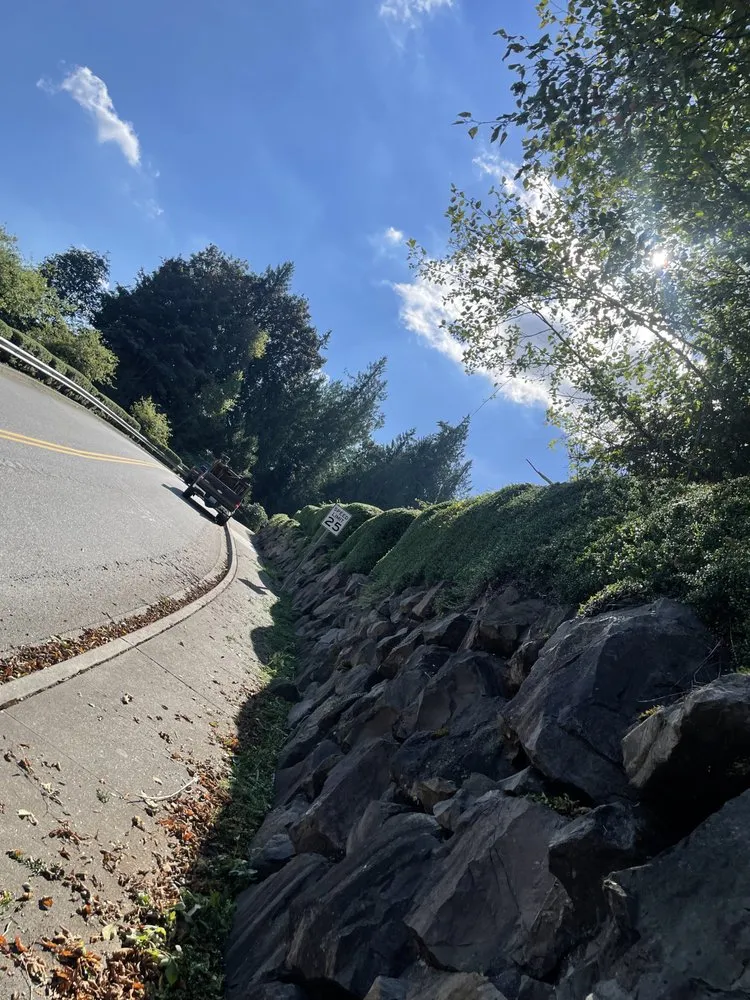 Affordable lawn mowing service experts serving Monroe, WA - Mendoza Landscaping