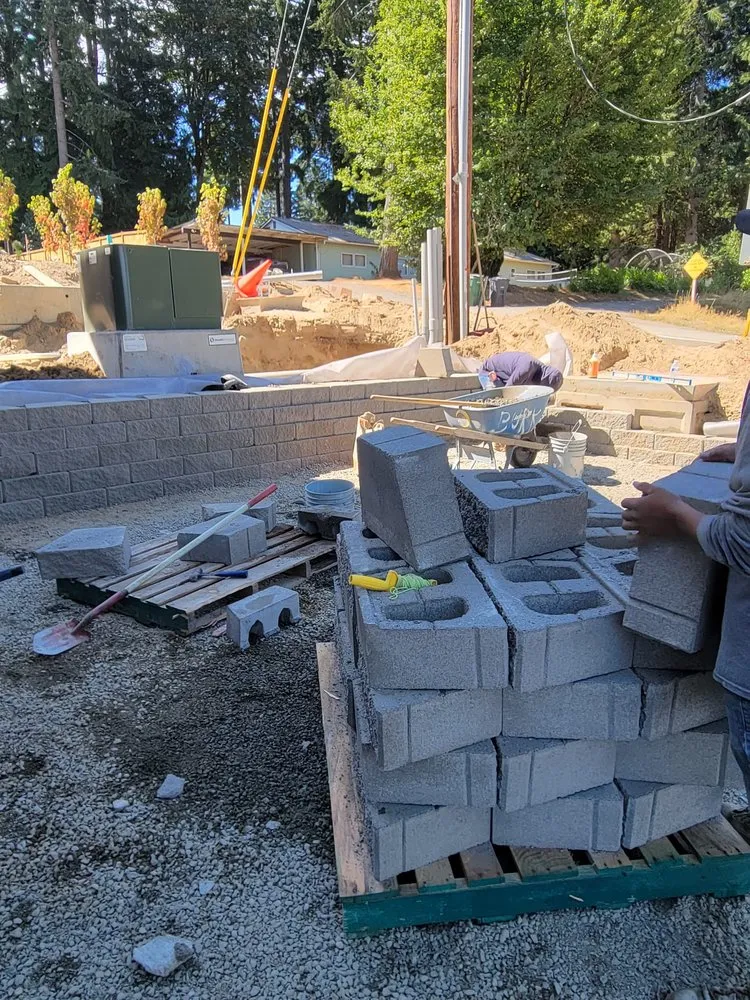 Custom lawn mowing service near you in Poulsbo, WA by Mendoza Landscaping