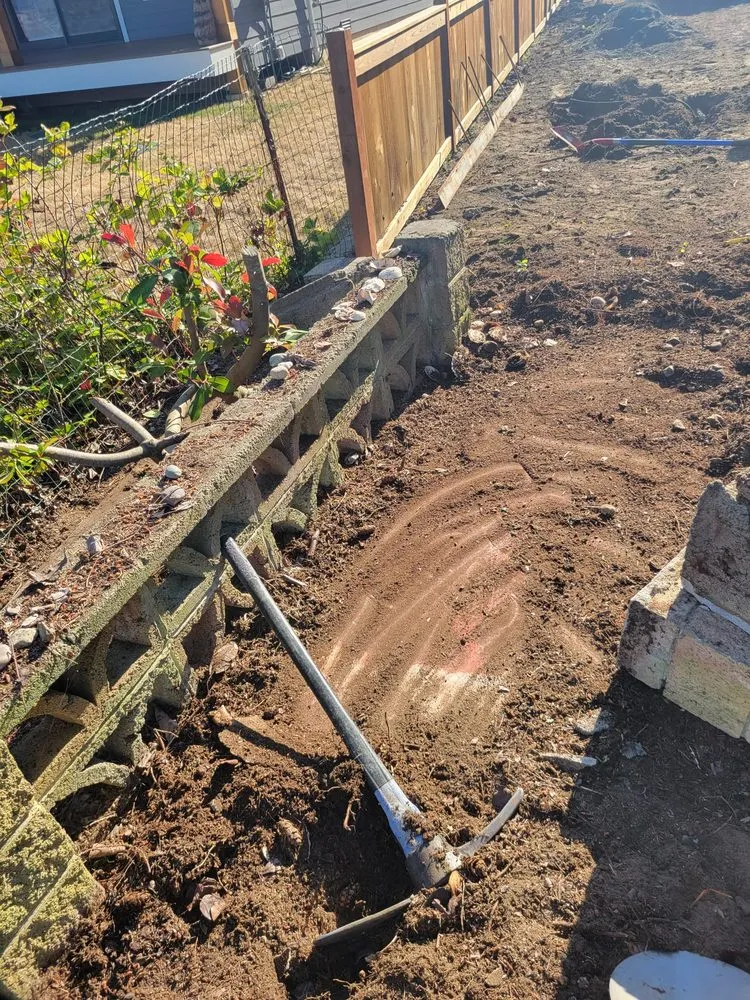 Top-rated yard cleanup service for outdoor upgrades in Poulsbo, WA by Mendoza Landscaping