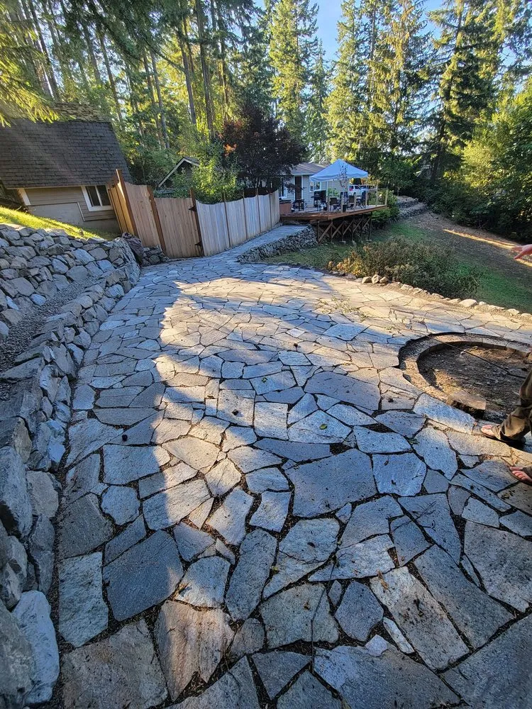 Professional outdoor landscaping with custom design in Poulsbo, WA by Mendoza Landscaping