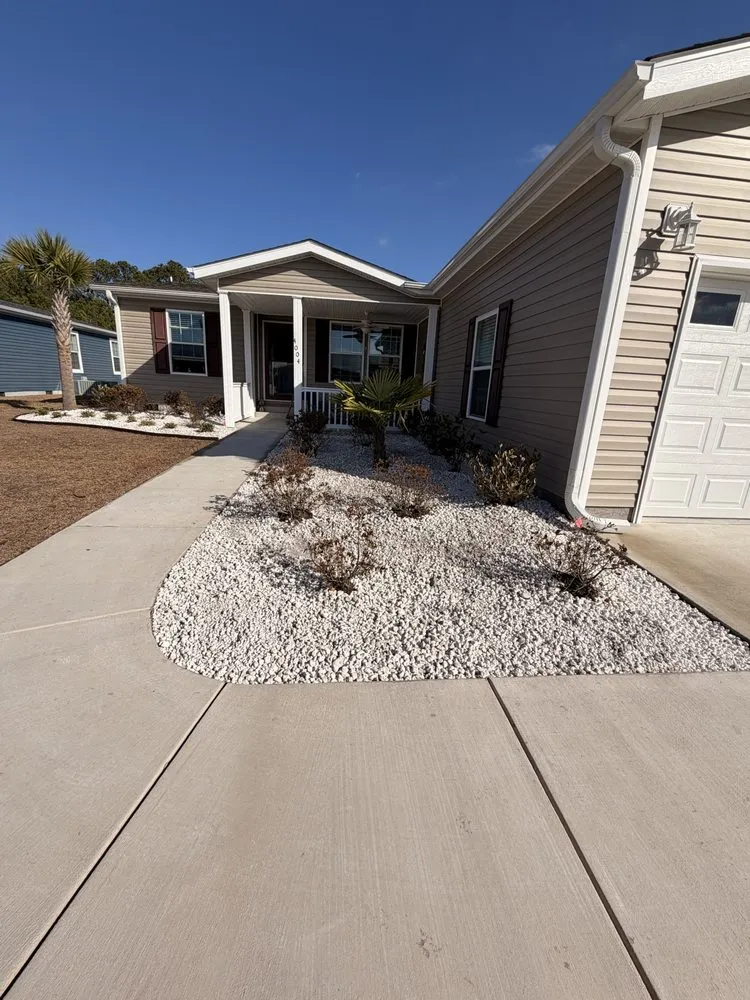Affordable yard cleanup service experts serving Conway, SC - Mendoza LandWorks