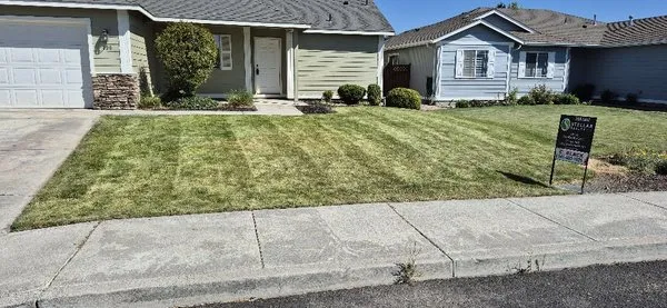 Mendoza Lawn & Turf Care