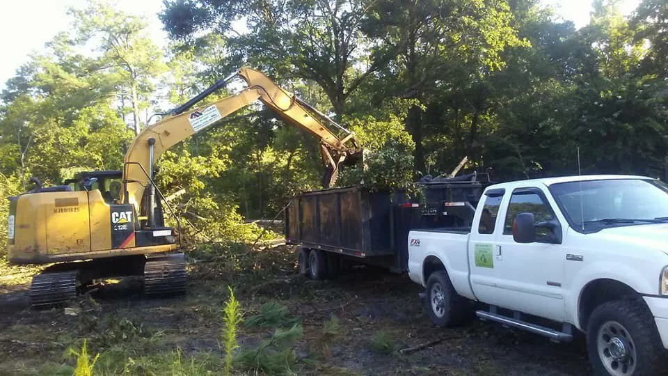 Reliable residential landscaping in Leland, NC by Mendoza Lawn Care Services