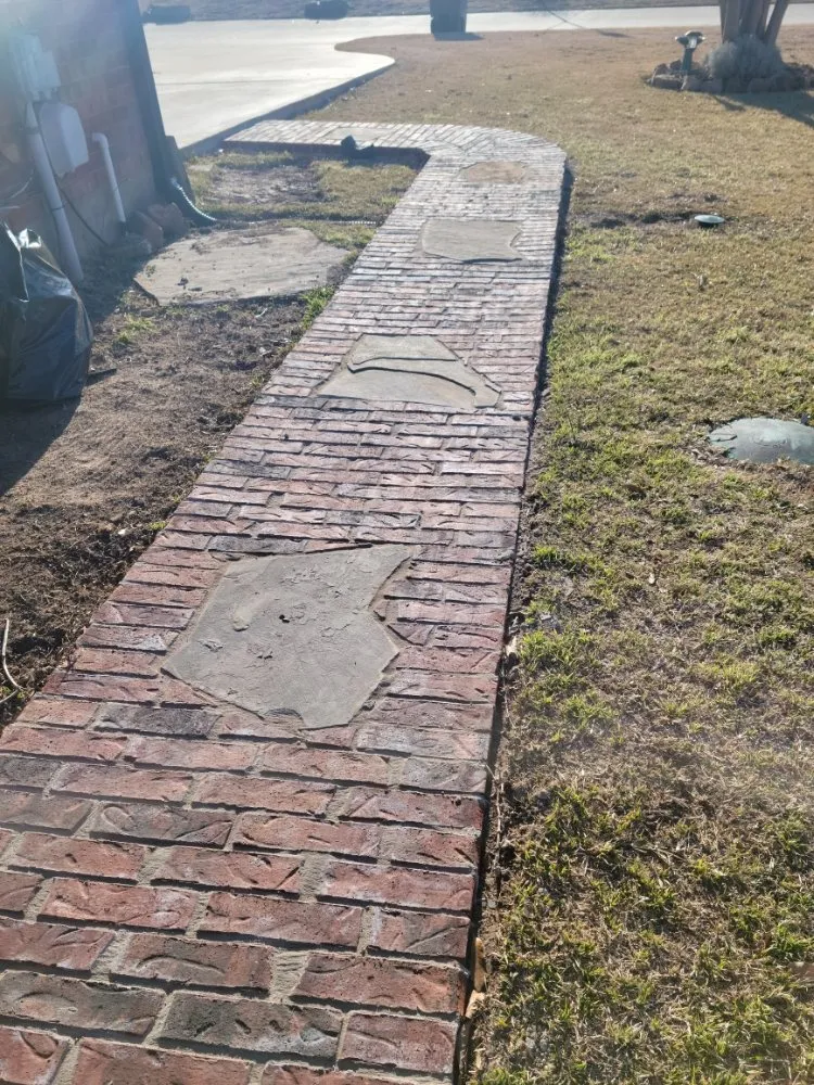 Top-rated outdoor landscaping in Hutto, TX by Mendoza Masonry and More