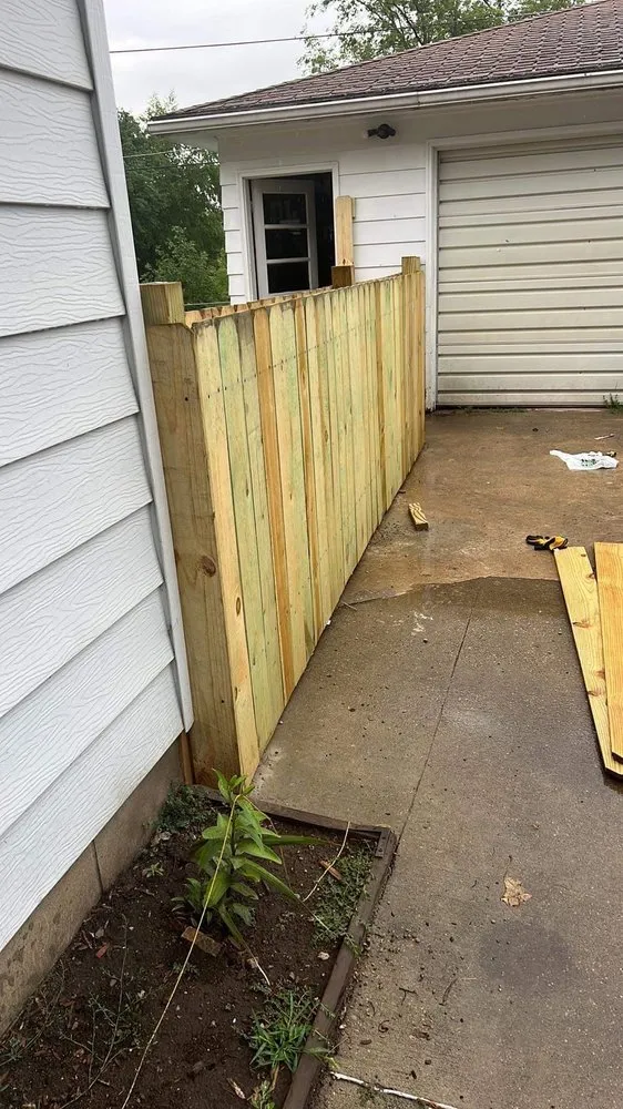 Local yard maintenance in Waterloo, IA - Mendoza