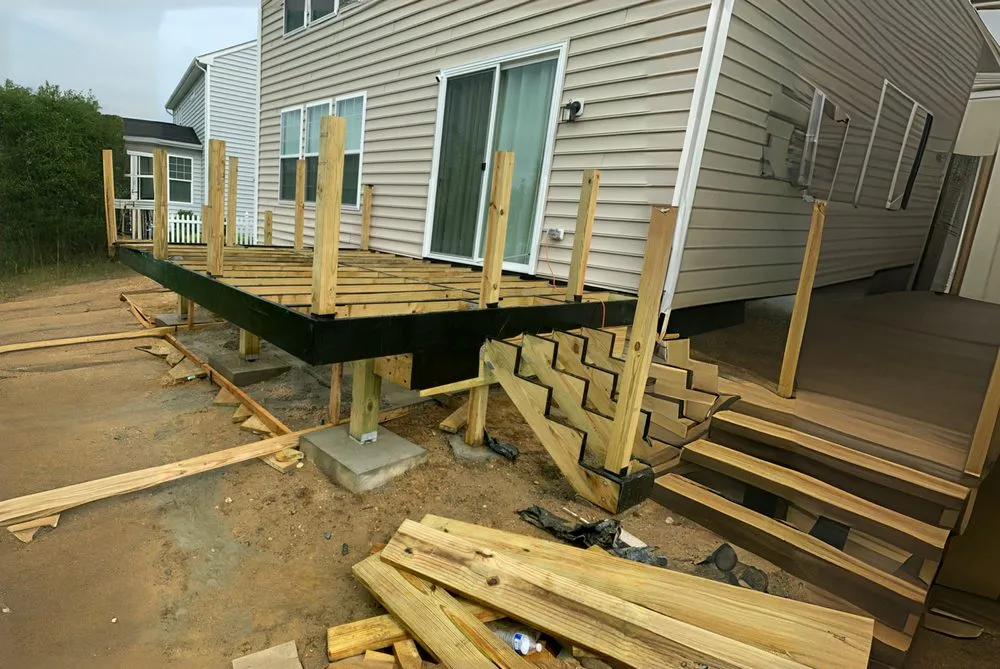 Reliable lawn care service experts serving Fredericksburg, VA - Mendoza’s Construction And Landscaping