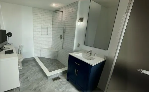 Mendoza’s Construction And Landscaping Logo