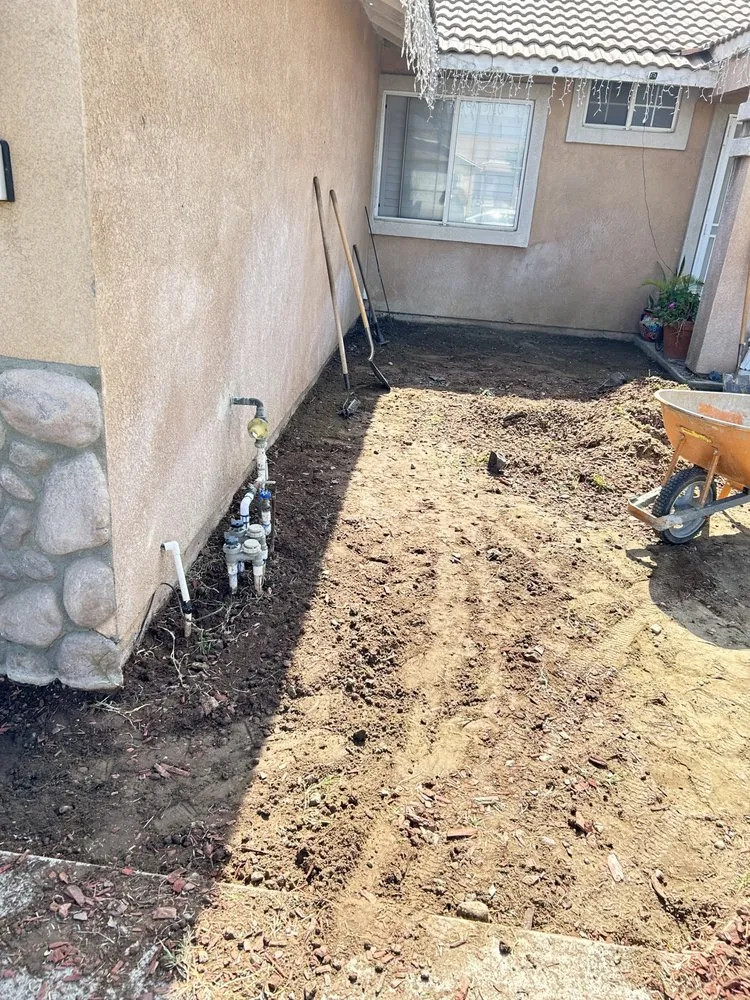Affordable yard maintenance in Fontana, CA by Mendozas Landscaping