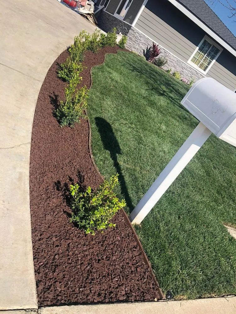 Trusted garden landscaping in Fontana, CA - Mendozas Landscaping