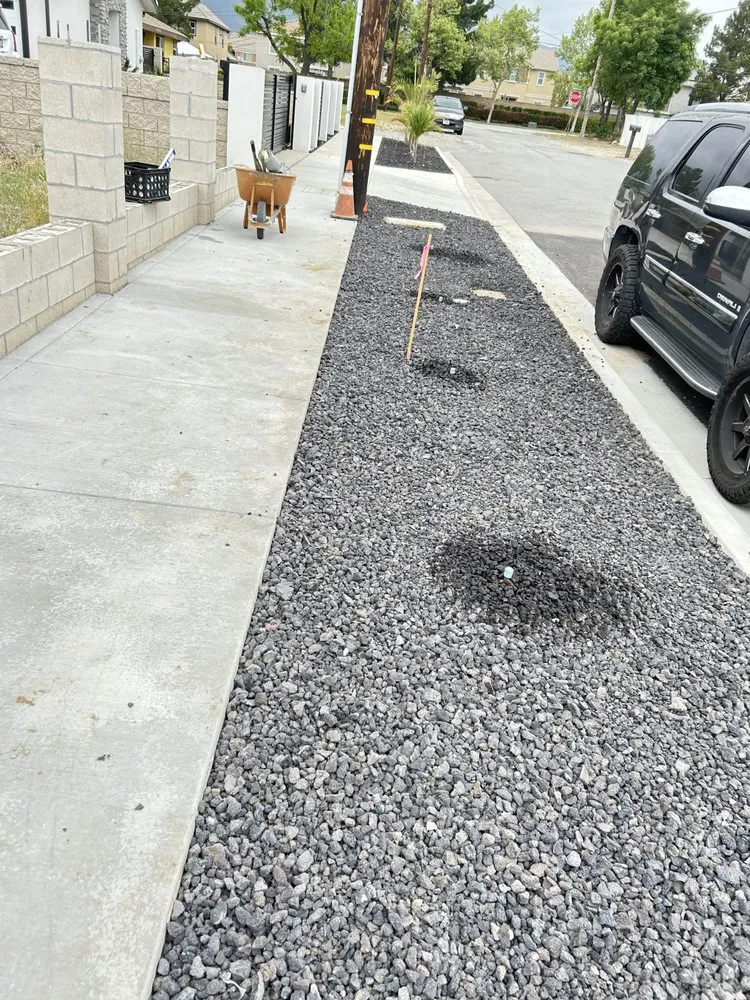 Custom landscaping services for year-round maintenance in Fontana, CA by Mendozas Landscaping