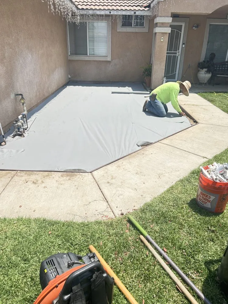 Professional lawn care service in Fontana, CA - Mendozas Landscaping