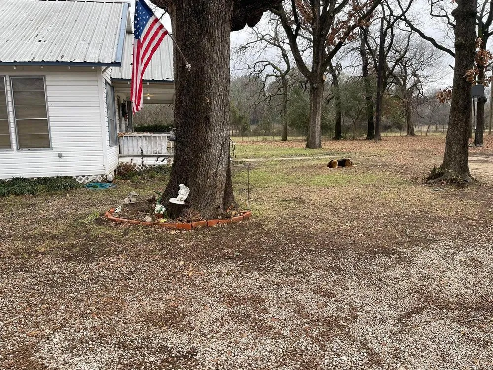 Custom yard maintenance experts serving Teague, TX - Mendoza’s Lawn Maintenance