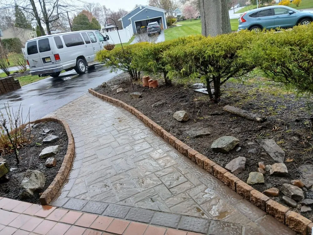 Local outdoor landscaping in Hamilton, NJ by Menendez Landscaping