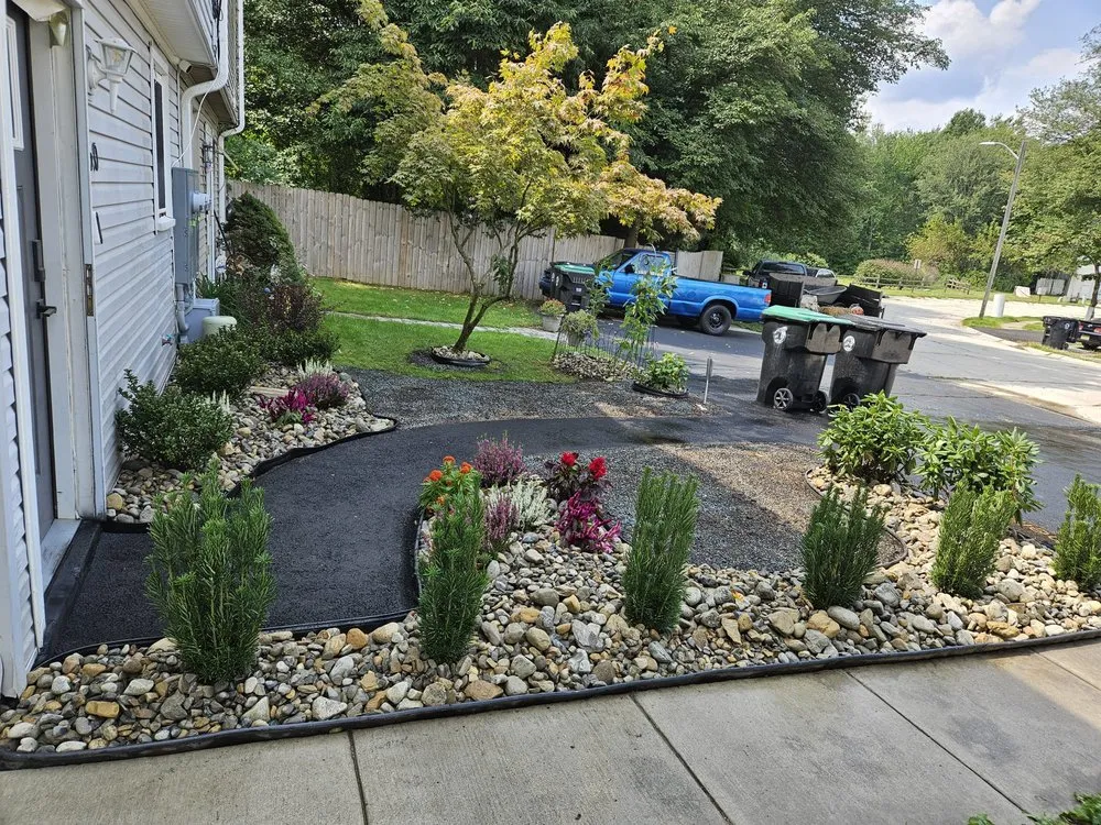 Local yard maintenance in Hamilton, NJ by Menendez Landscaping