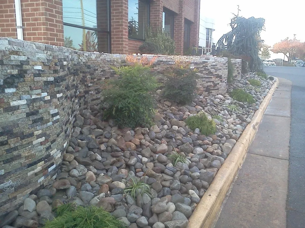 Expert yard maintenance near you across Woodbridge, VA - Meneses Landscaping