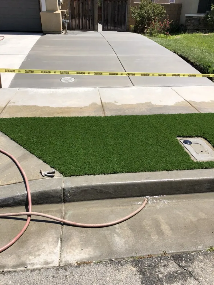 Expert lawn care service experts serving Menifee, CA - Menifee Valley Landscape