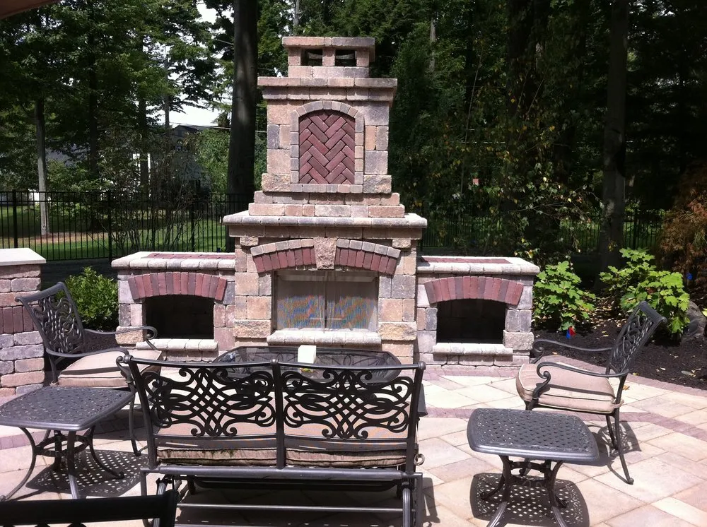 Professional residential landscaping in East Amherst, NY - Menne Garden Artistry