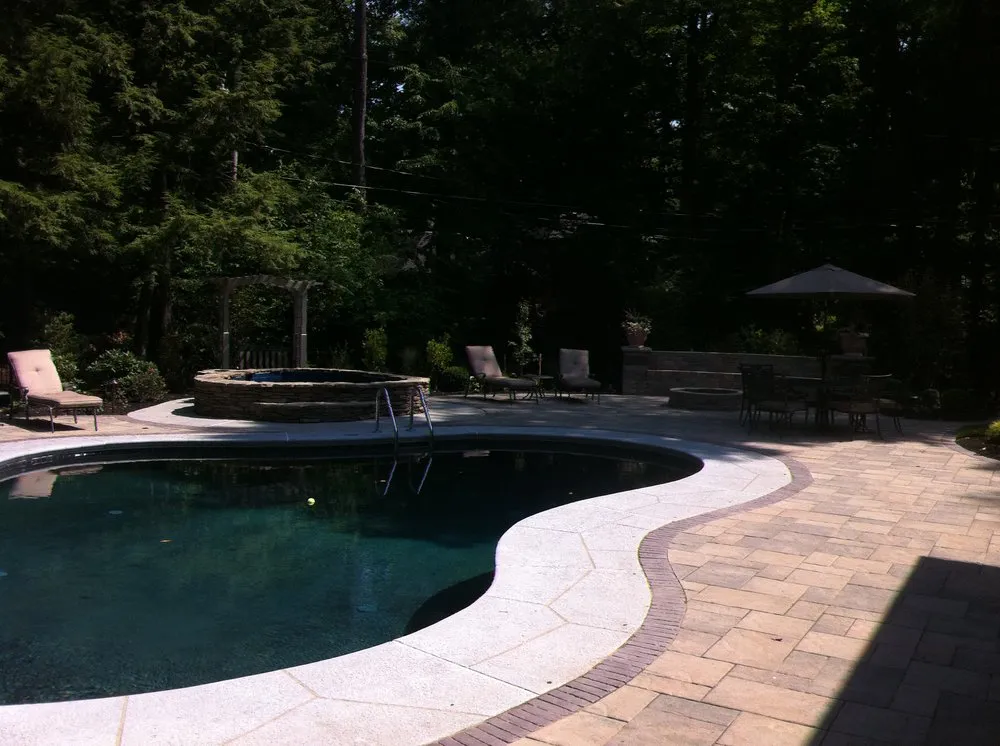 Local garden landscaping experts serving East Amherst, NY - Menne Garden Artistry