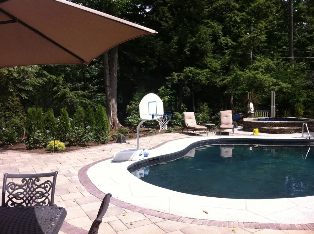 Top-rated outdoor landscaping in East Amherst, NY - Menne Garden Artistry