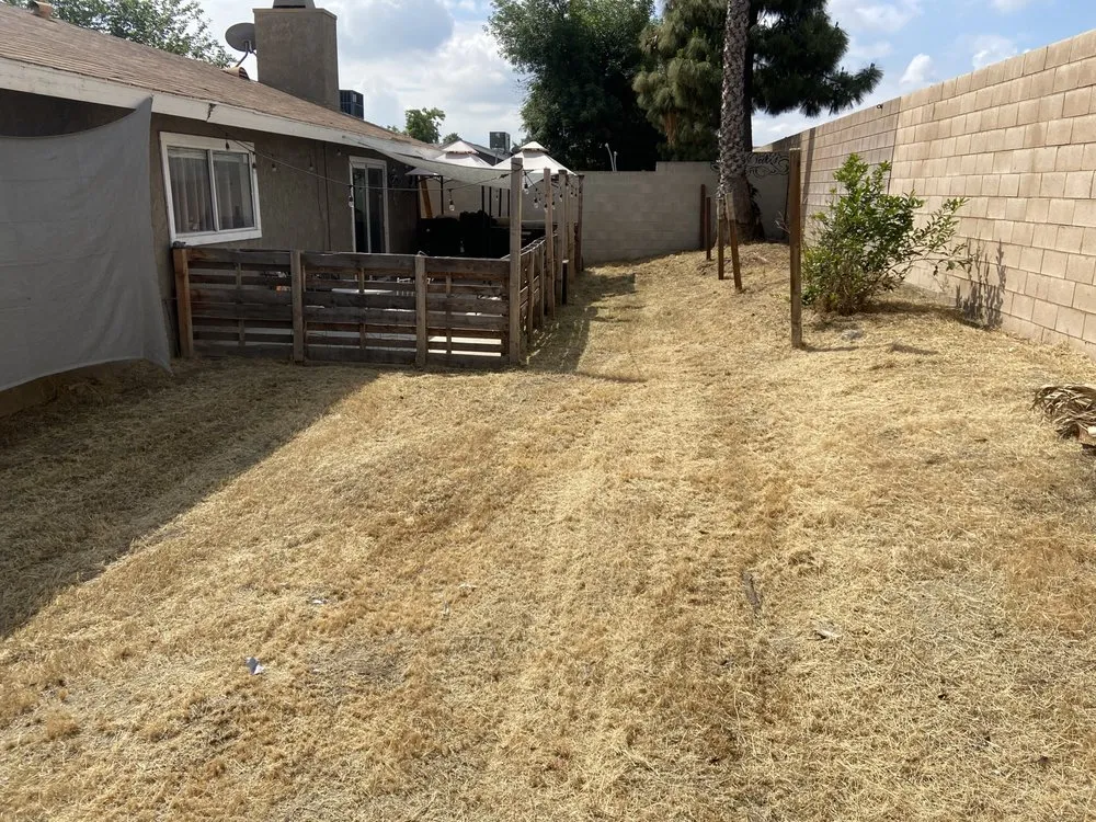 Local garden landscaping in Bakersfield, CA - Mente Cuts Grass