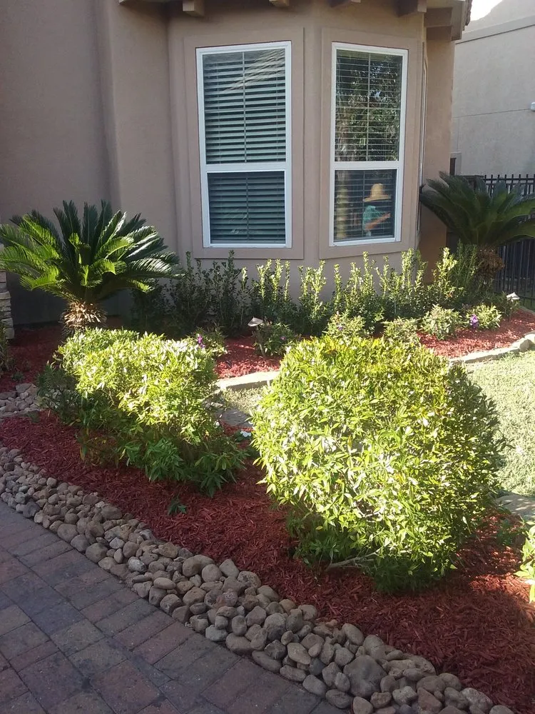 Reliable landscape design with custom design in Tomball, TX by Mercado's Landscape & Tree Service