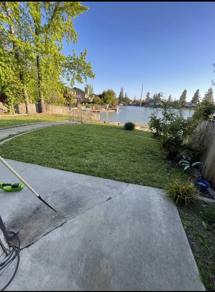 Affordable lawn care service experts serving Comanche, TX - Mercado’s Lawn Service