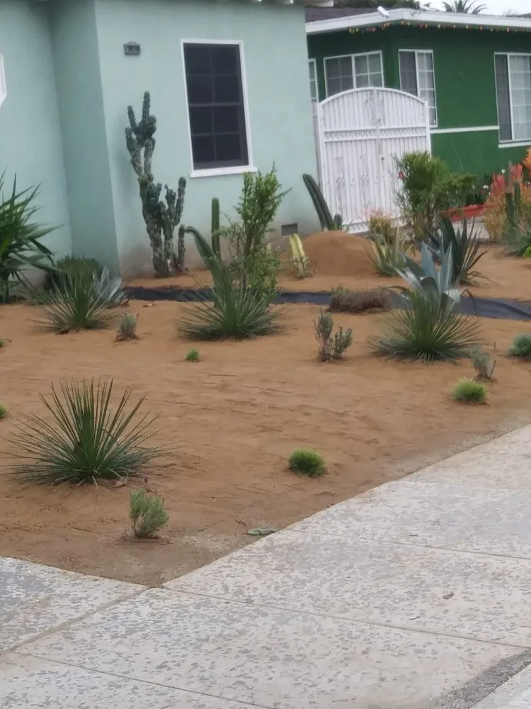 Top-rated garden landscaping experts serving Norco, CA - Mercado's Lawn Service