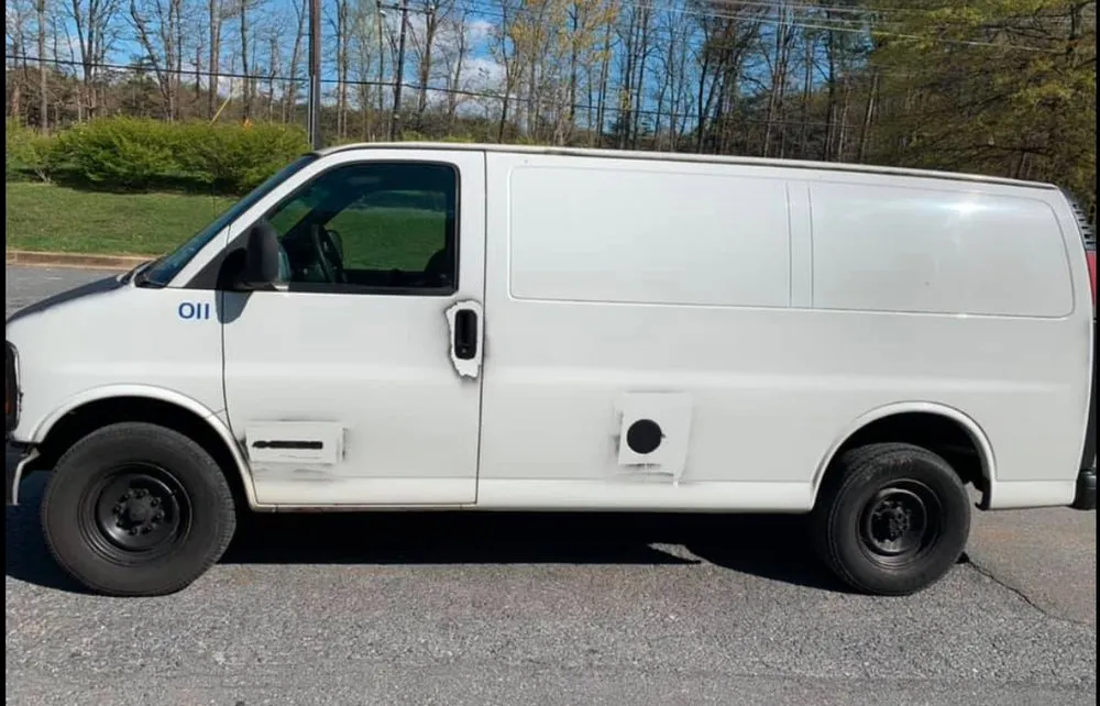 Affordable yard cleanup service for homes in Landover, MD by Mercerhauling