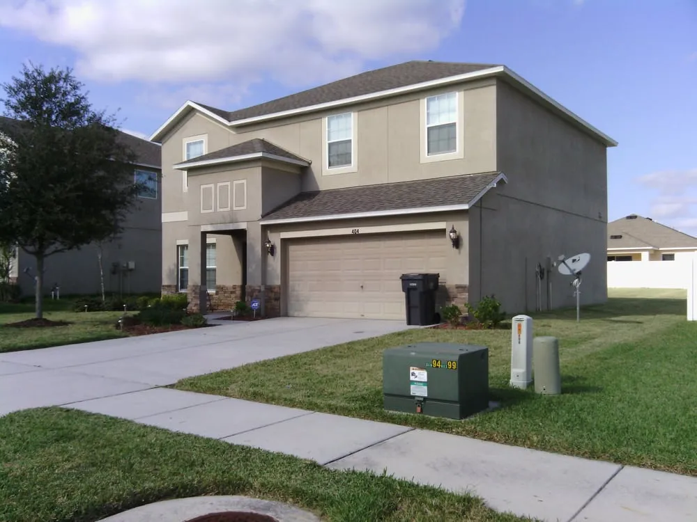 Professional garden landscaping in Ellenton, FL by Mercy Landscaping