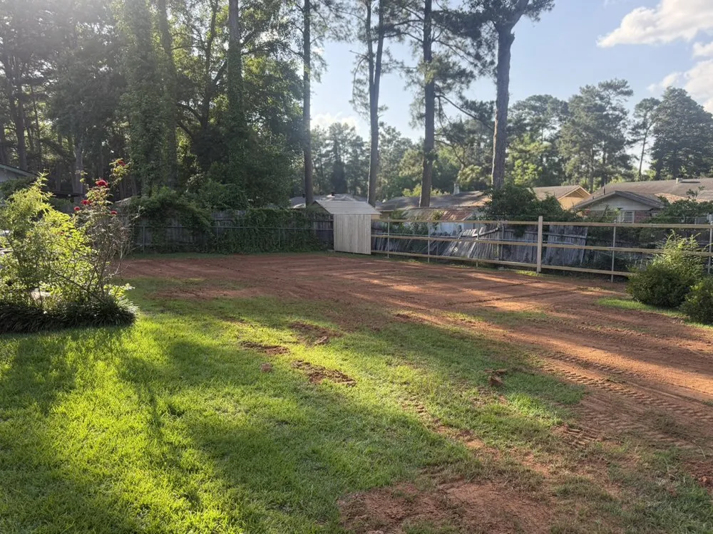Affordable lawn care service in Keithville, LA by Merello Pros