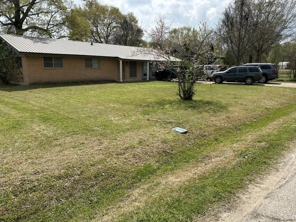 Reliable residential landscaping in Keithville, LA - Merello Pros