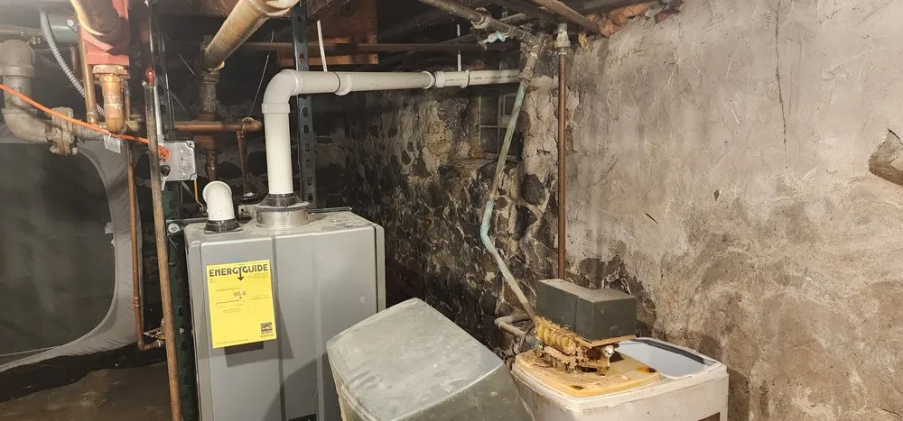 Professional garden landscaping in Oconomowoc, WI - Merganser Unlimited