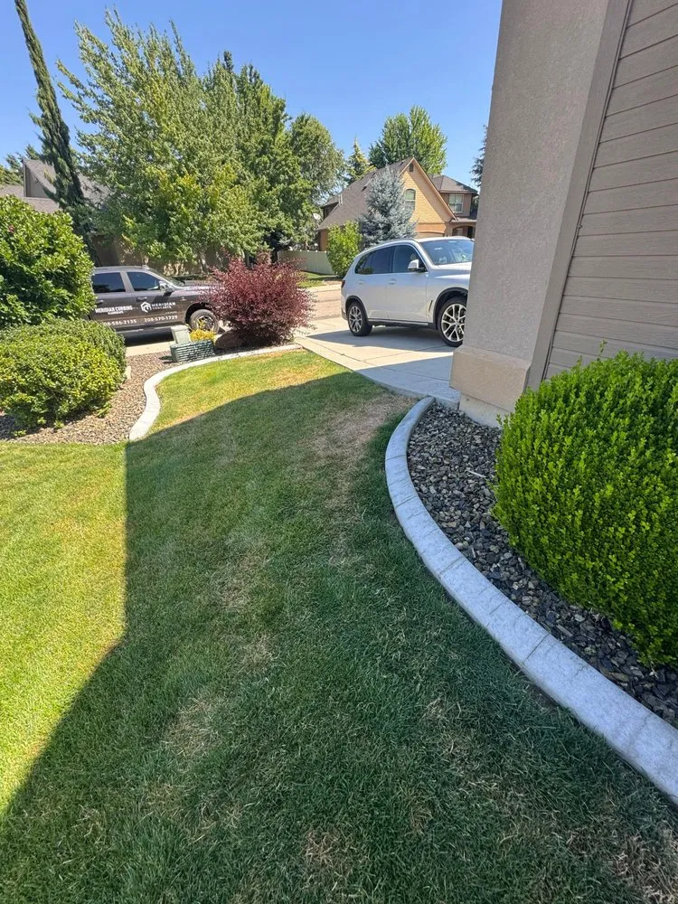 Custom residential landscaping experts serving Meridian, ID - Meridian Curbing & Landscape