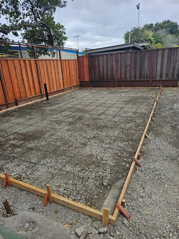 Custom lawn care service experts serving Palo Alto, CA - Merlos Landscaping