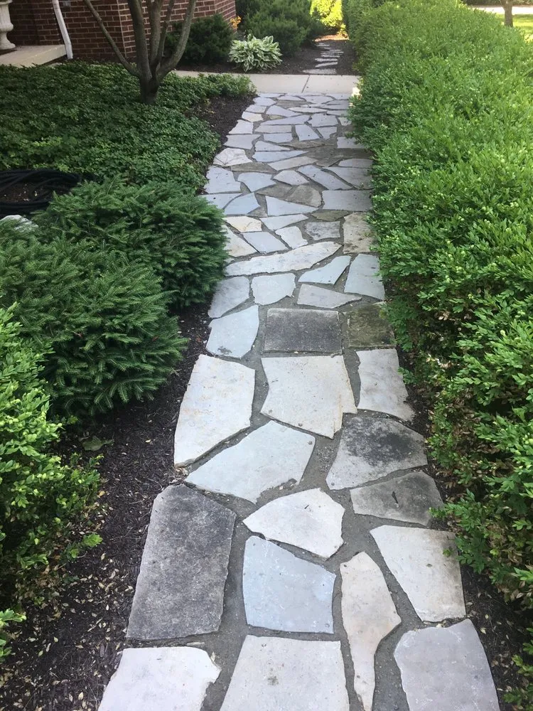 Custom landscape design experts serving Champaign, IL - Merrill Landscape Services