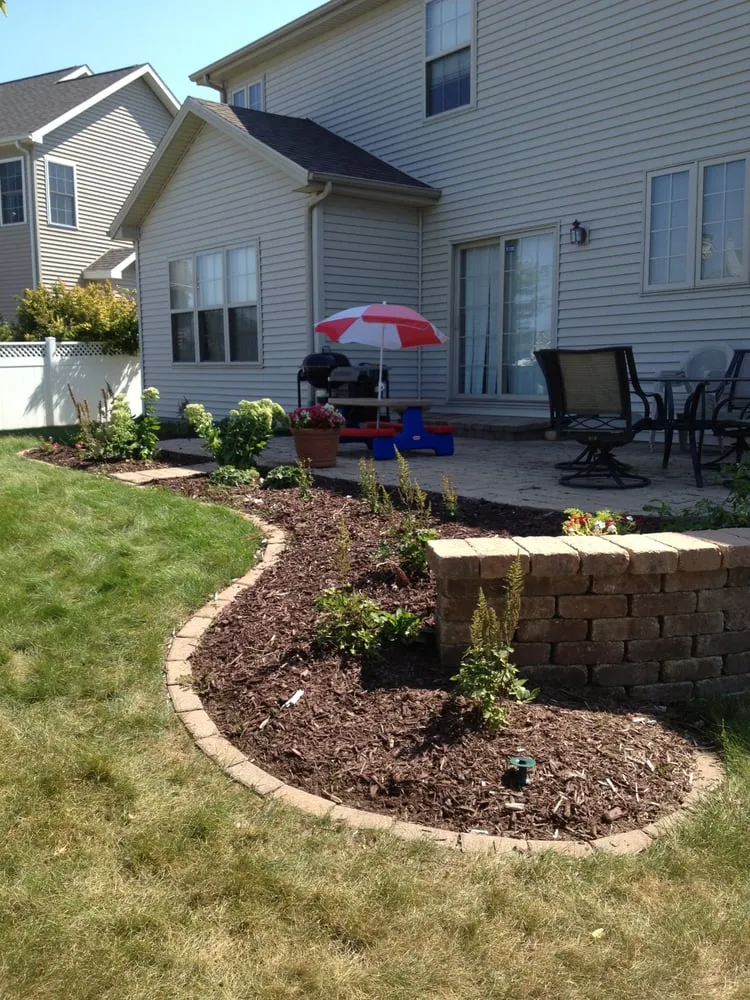 Expert yard cleanup service experts serving Champaign, IL - Merrill Landscape Services