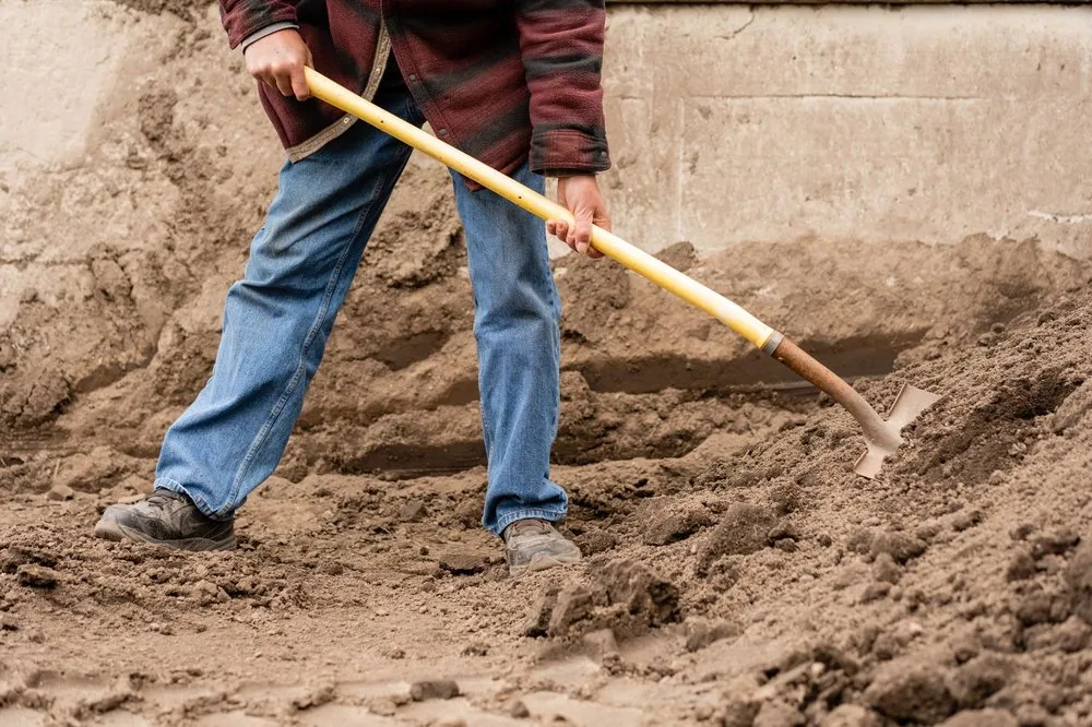 Top-rated yard cleanup service experts serving Merrimack, NH - Merrimack Landscape Materials