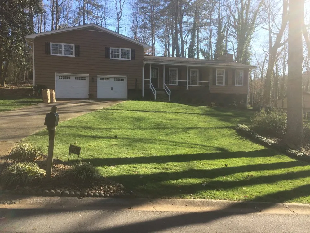 Professional garden landscaping in Marietta, GA by Merrion Landscaping