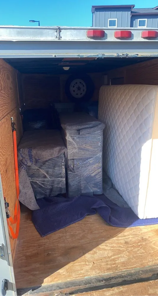 Top-rated yard cleanup service in Greenwood, SC - Merritt Moving