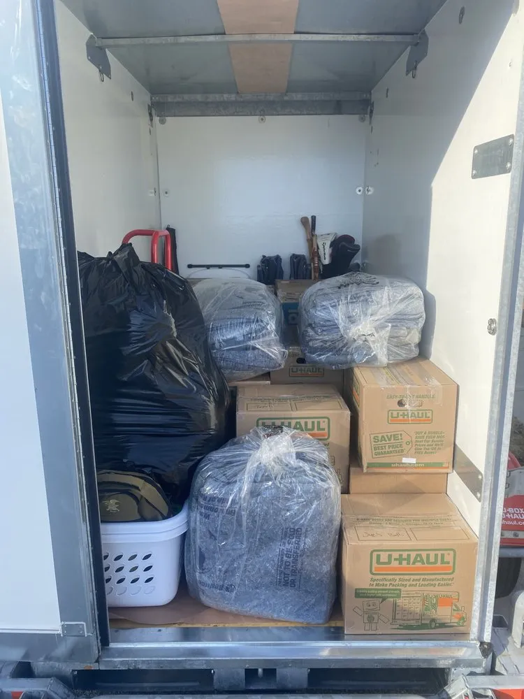 Top-rated outdoor landscaping for year-round maintenance in Greenwood, SC by Merritt Moving